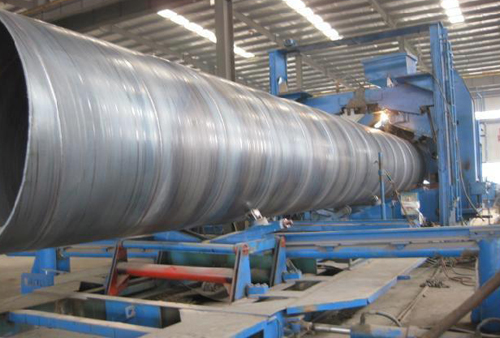 <a href=http://www.www.strongtop.com.cn target=_blank class=infotextkey>螺旋焊接鋼管</a>生產現場圖