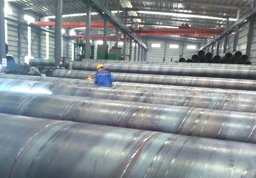 螺旋<a href=http://www.www.strongtop.com.cn target=_blank class=infotextkey>焊接鋼管</a>補(bǔ)焊